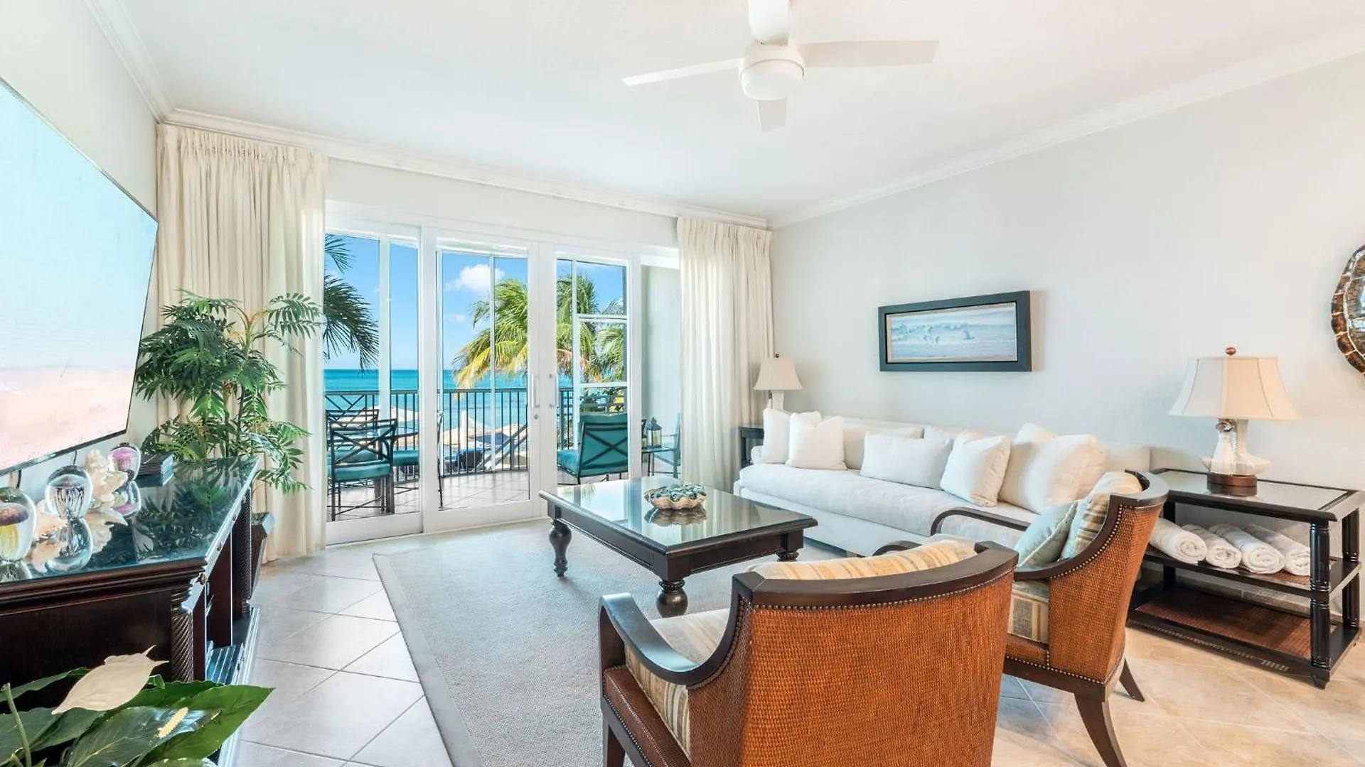South Bay 7- 2 Bedroom 2 Bathroom Unit Seven Mile Beach 0*,